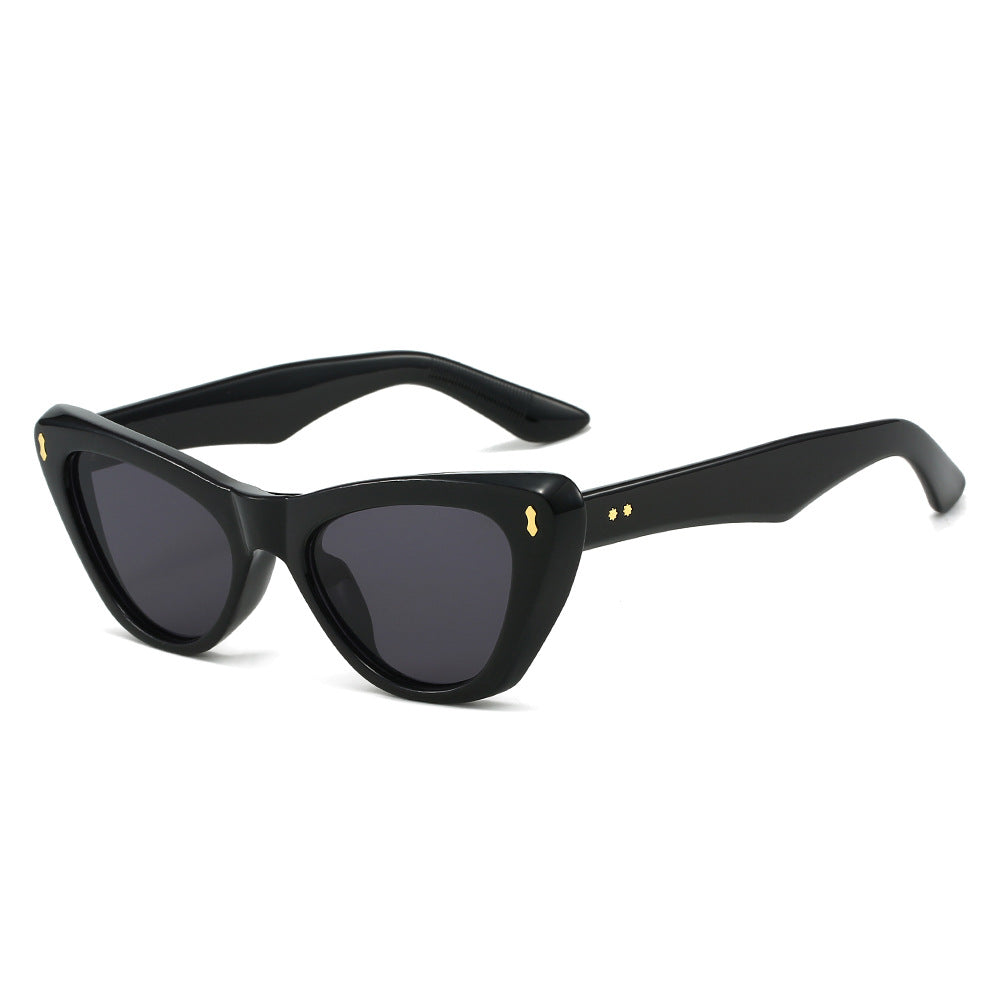 Cat eye sunglasses