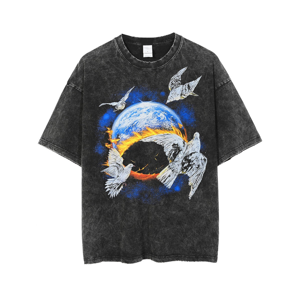 Loose, washed T-shirt with a birds print