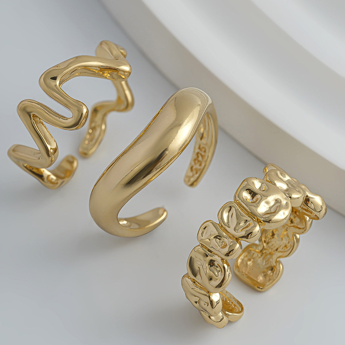 Sets of rings in various shapes