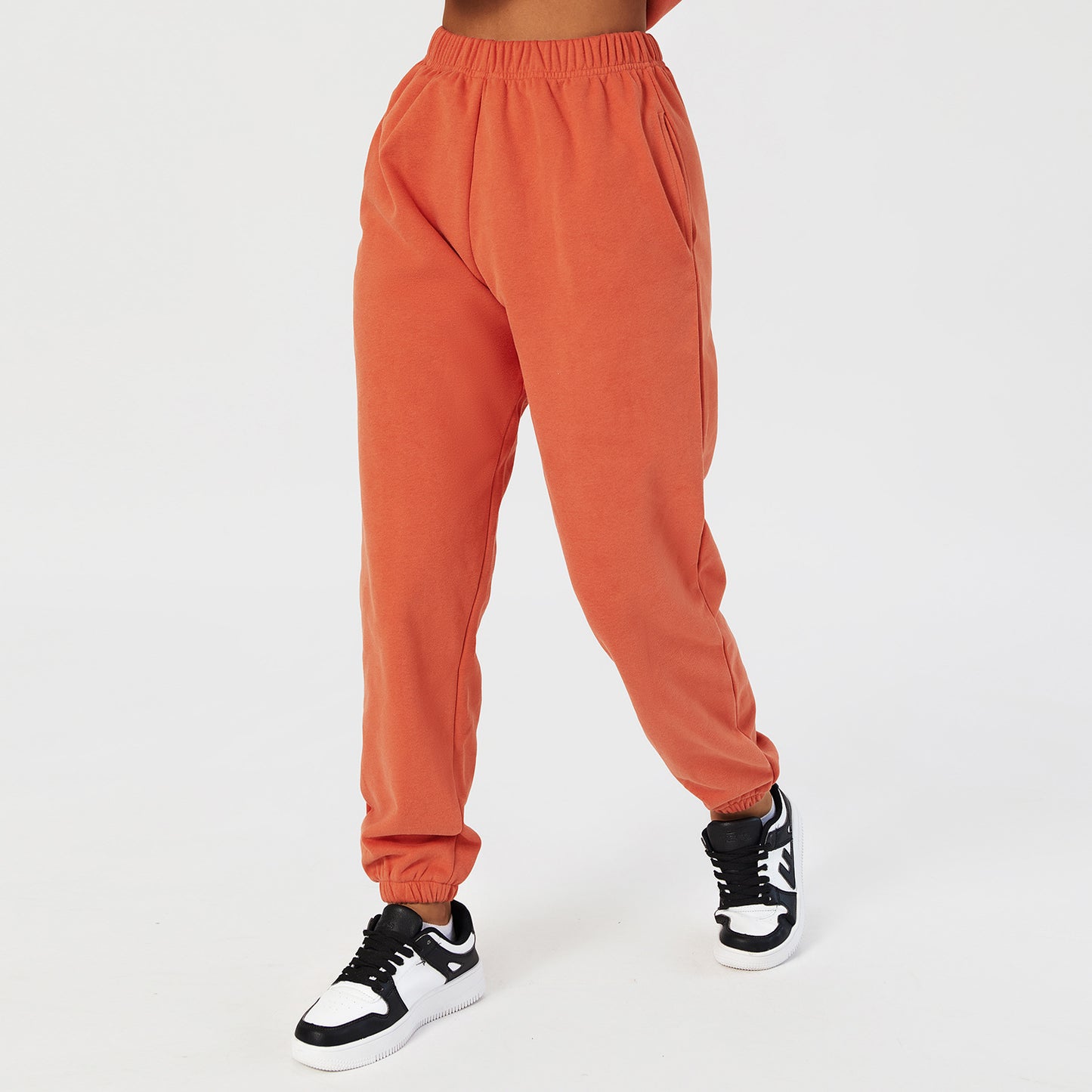 Loose slim fit sweatpants