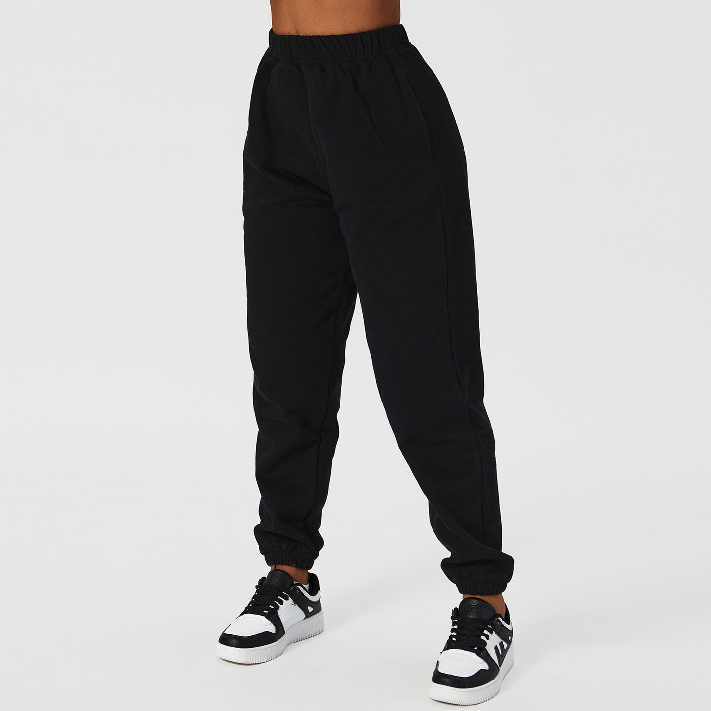 Loose slim fit sweatpants