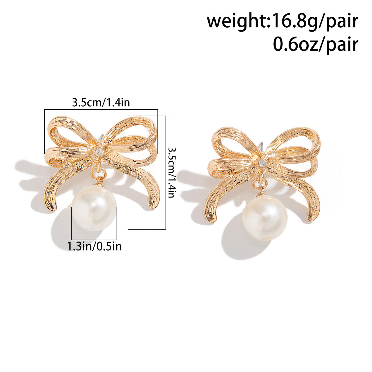 Bow-shaped earrings and rings with pearls