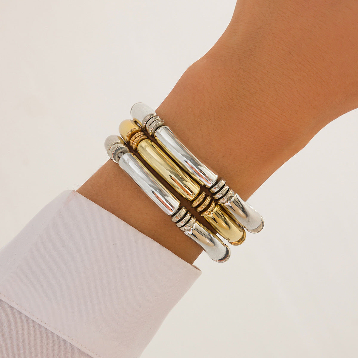 Bent tube bracelet set