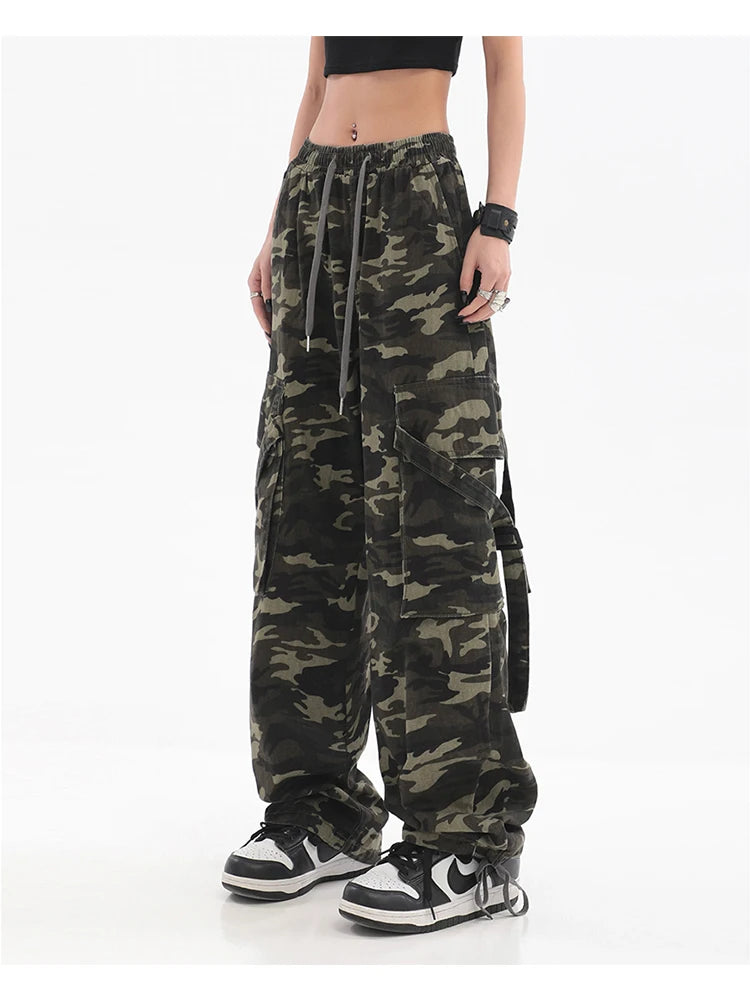 Camouflage baggy pants